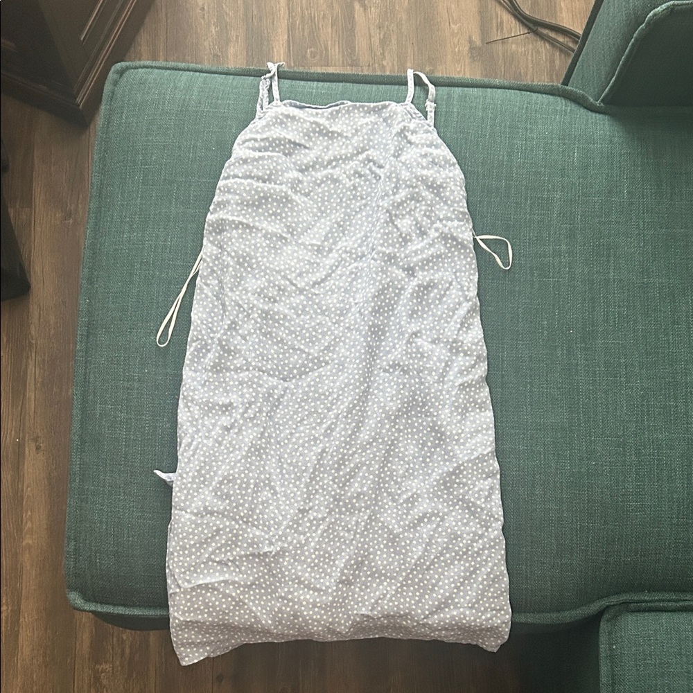 Thread & Supply White and Blue Garment